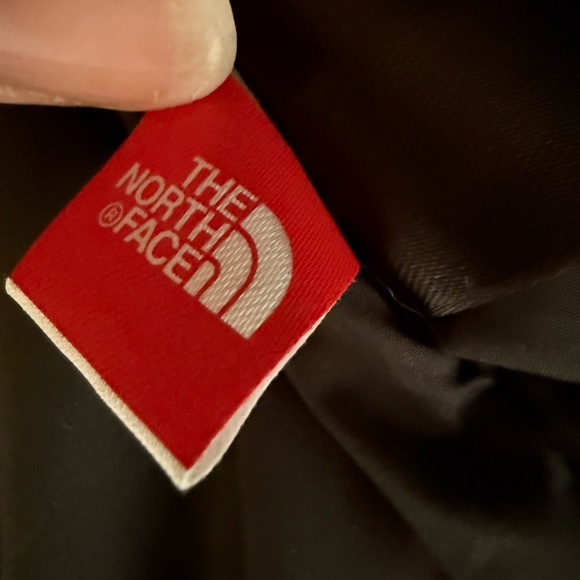 The North Face Women’s Black Puffer Vest - Picture 9 of 12